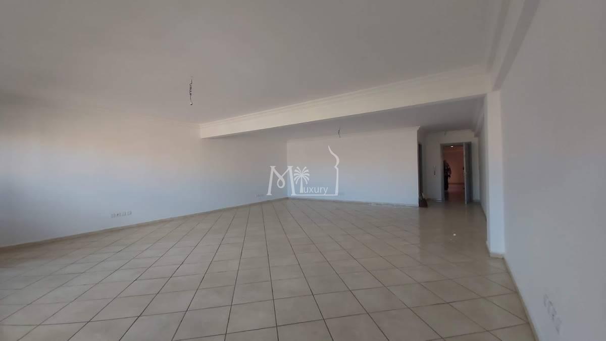 Bureau de 73 m² à louer Guéliz