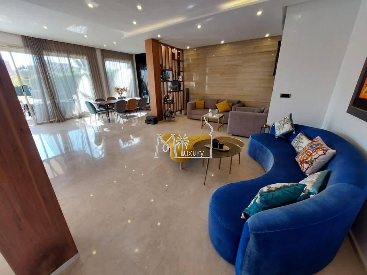 MAGNIFIQUE VILLA AVEC PISCINE  