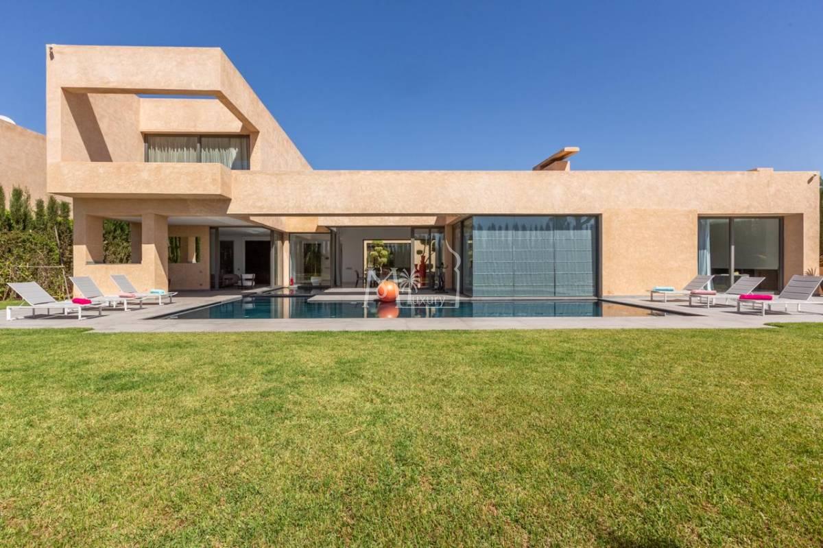 Luxueuse villa à vendre route de ouarzazate